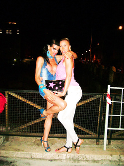 CLICA LA MARTY SUL MEGLIO DEI SITI AMA PORN CLICCAA