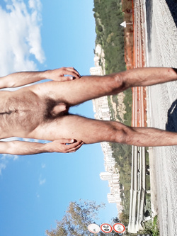 Nudo in strada
