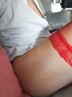 POMERIGGIO IN CHAT A FARE LA TROIA.........