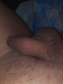 Scoprirmi in una notte calda , a riposo (show my dick)