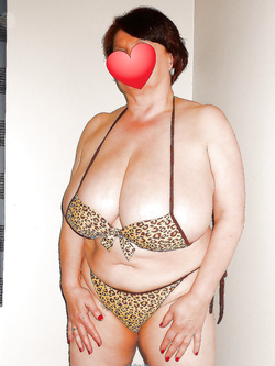 Zia Toma. Piaceri estivi possedendo una vacca Ucraina