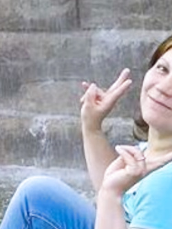 ANTONELLA - INSOSPETTABILE PORCELLONA