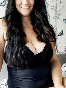 Eva Polish busty mum slut