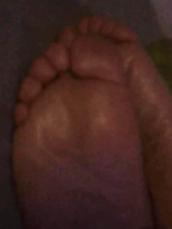 Piedi di Mamma Cicciona Grassi Attendono Sborra