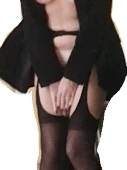 MILF DARIA - WIFE IN BLACK 1