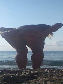 OCA LA VACCA:BATTONA AL MARE PROSTITUTA SCHIAVA 3285932523