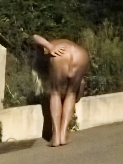 OCA LA VACCA:BATTONA IN STRADA PROSTITUTA SCHIAVA 3285932523