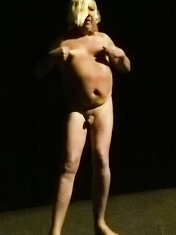 OCA LA VACCA:BATTONA IN STRADA PROSTITUTA SCHIAVA 3285932523