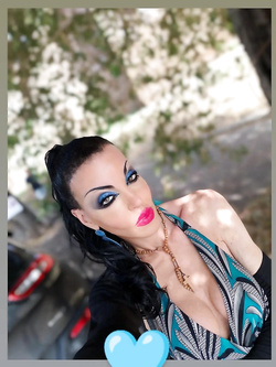 A COSENZA PER POCHI GIORNI CERCO AMICI CLICCAAAA