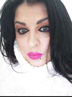 MIKAELA DA CERVIA - VACCA MOLDAVA