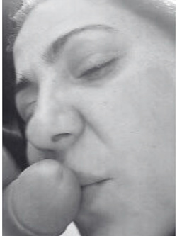 MANUELA -  TROIONA ESIBIZIONISTA DI BO