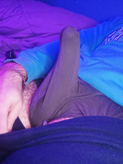 Bull sposato per coppie cuck e singole