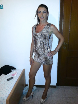 MIKELA - ZINGARA RUMENA IN AZIONE