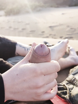 Mi fa schizzare in spiaggia