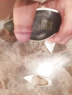 Oggi elegante per le comunioni...ma sotto sempre troia!!!❤️