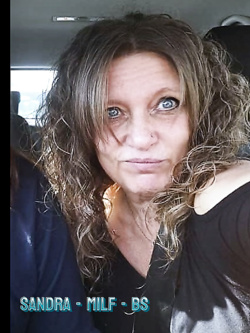 SANDRA - MILF - BS