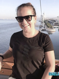 IONELA ESIBIZIONISTA DI LATINA