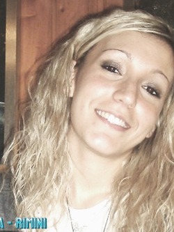 FEDORA BIONDA SEXY DI RIMINI