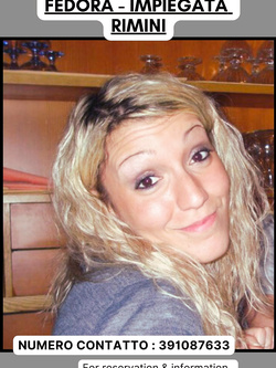 FEDORA BIONDA SEXY DI RIMINI