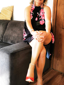 bella moglie mostra grandi seni e figa pelosa sexy wife