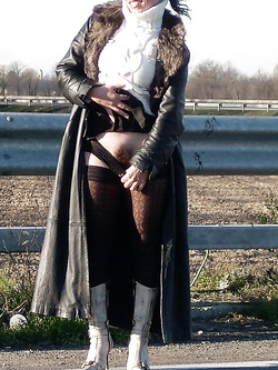 PUTTANE PROSTITUTE WHOORES PER STRADA EUROPA