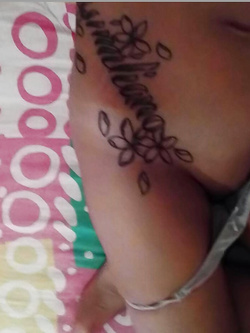 le piace fare la troia.