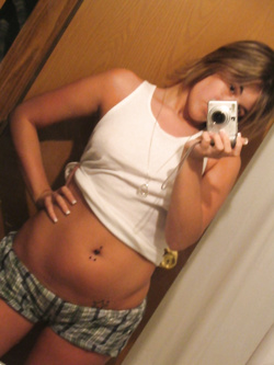 Abbronzatissima e sempre più troia per voi