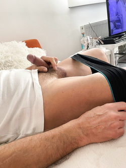 Il cazzo del marito della troia