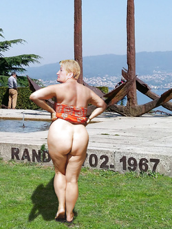 Charo, la nonna troia