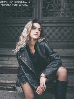 German pantyhose slut Antonia 'Toni' Schatz Parte 2