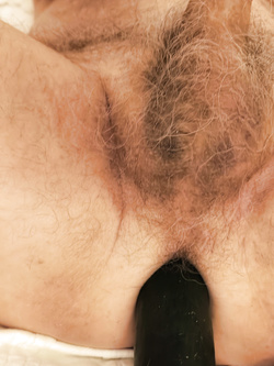 Arturastor mostra il culo Arturo a cazzo duro