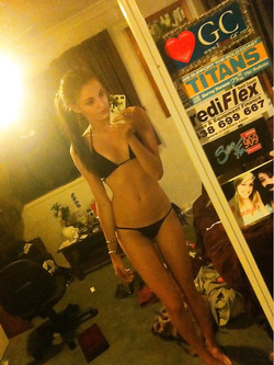 Le foto di Sandra....una lurida troia!