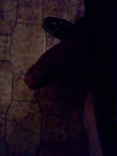 Voglio vedere qualcuno che me lo fa diventare duro