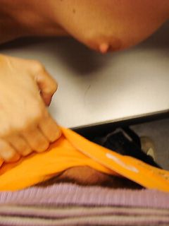 RAGAZZA ITALIANA NINFOMANE